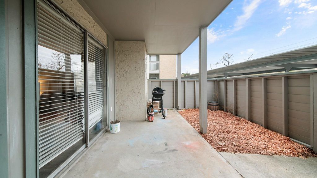 260 El Dorado Boulevard 608, Houston, TX 77598