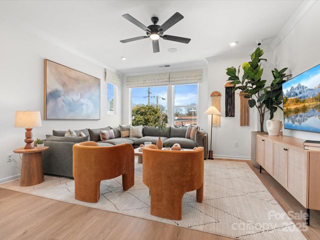 5525 Swaling Street, Charlotte, NC 28217