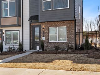 5525 Swaling Street, Charlotte, NC 28217