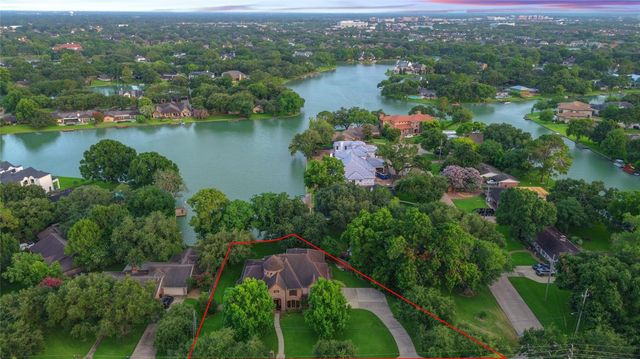 702 Piedmont Street, Sugar Land, TX 77478