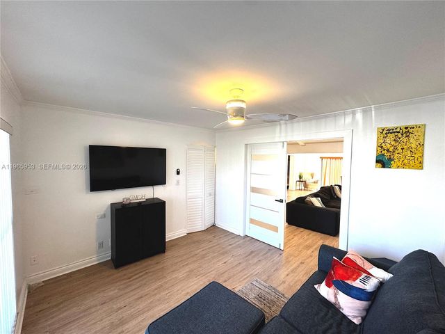 4905 Bayberry Ln, Tamarac, FL 33319