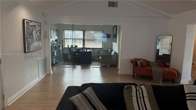 4905 Bayberry Ln, Tamarac, FL 33319