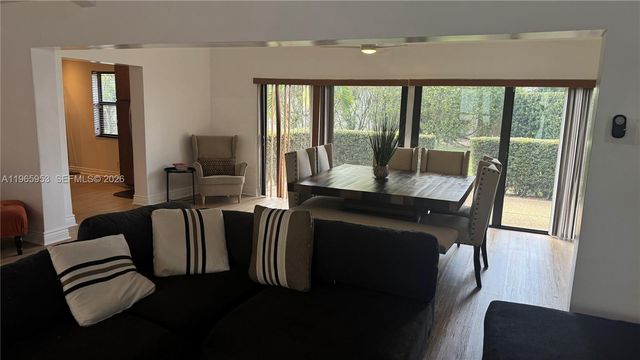 4905 Bayberry Ln, Tamarac, FL 33319