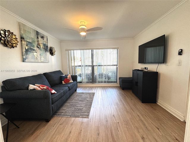 4905 Bayberry Ln, Tamarac, FL 33319