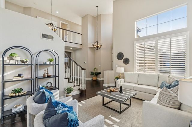 334 Squirrel Ridge Way, Danville, CA 94506