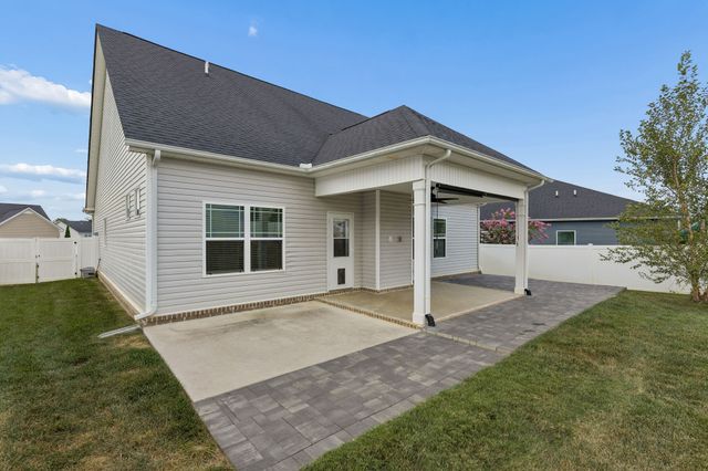 436 Zeffer Ct, Spring Hill, TN 37174
