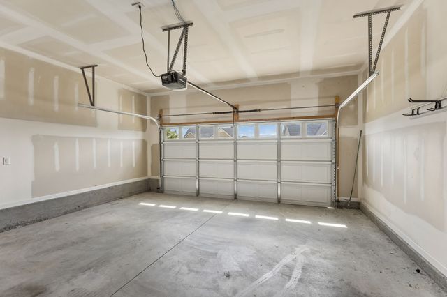 436 Zeffer Ct, Spring Hill, TN 37174
