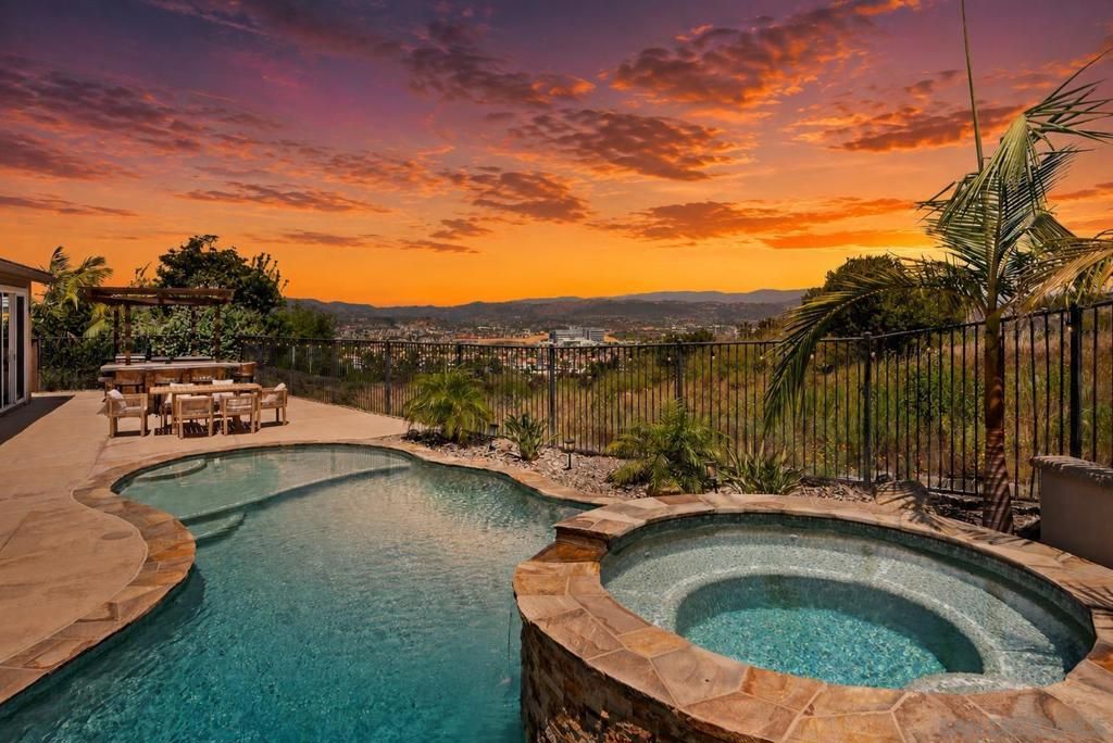 Image 2 of property listing at 953 Stoneridge Way, San Marcos, CA 92078
