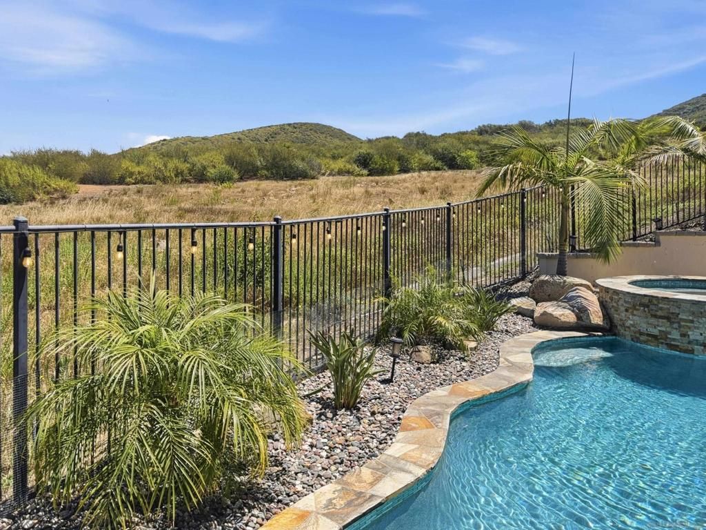 Image 42 of property listing at 953 Stoneridge Way, San Marcos, CA 92078
