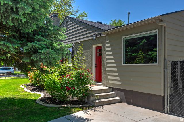 946 W SIGNORA DR, Salt Lake City, UT 84116
