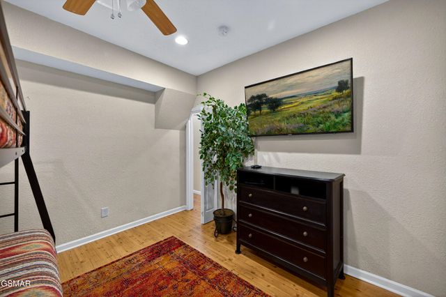 2307 Smoky Mountain Court, Gatlinburg, TN 37738