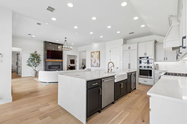 109 Chisos Court, Rhome, TX 76078