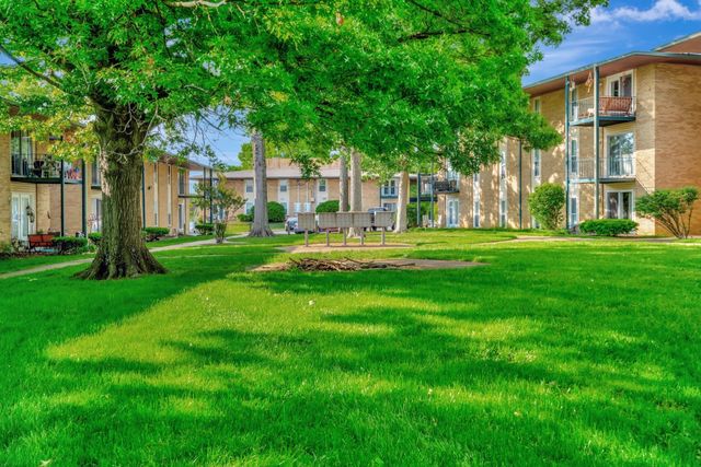 555 N DuPont Ave Apt C51, Madison, TN 37115