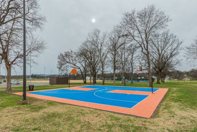 555 N DuPont Ave Apt C51, Madison, TN 37115