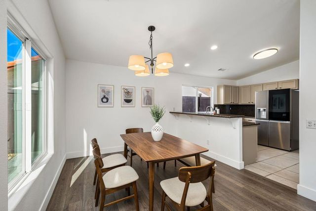 54105 Avenida Obregon, La Quinta, CA 92253