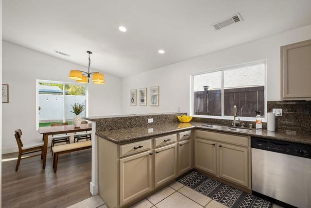 54105 Avenida Obregon, La Quinta, CA 92253