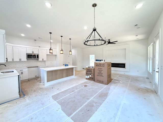 1044 W 11 Highway, Chesnee, SC 29323