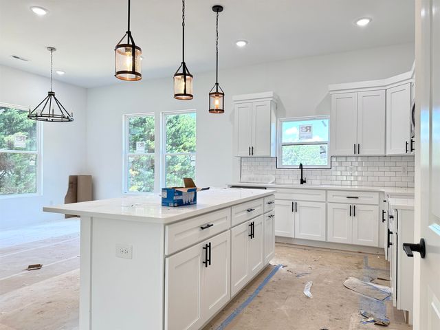 1044 W 11 Highway, Chesnee, SC 29323