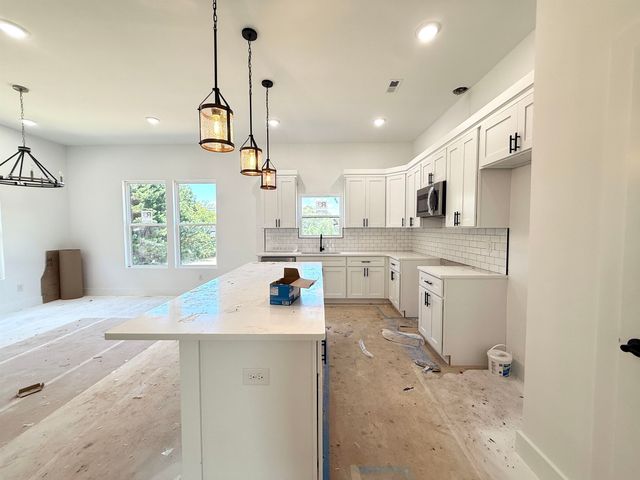 1044 W 11 Highway, Chesnee, SC 29323