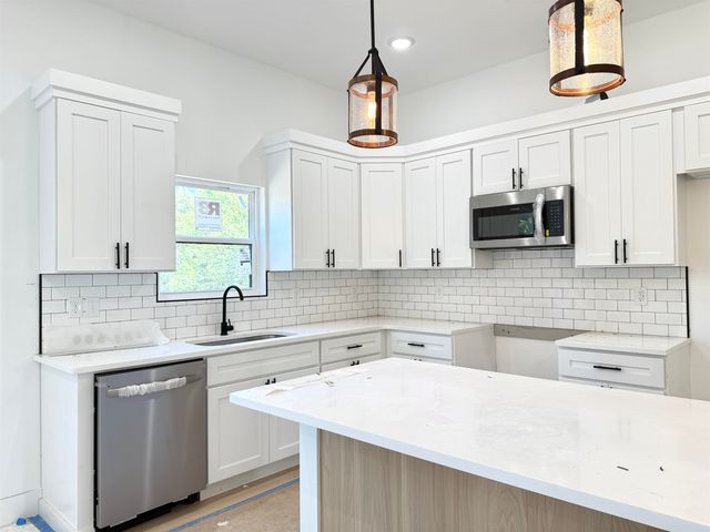 1044 W 11 Highway, Chesnee, SC 29323
