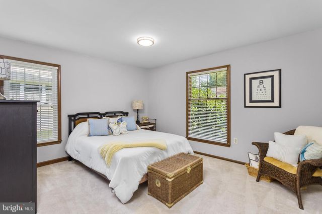 233 GRAYSON AVE, Hamilton, NJ 08619