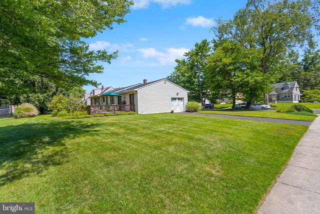233 GRAYSON AVE, Hamilton, NJ 08619