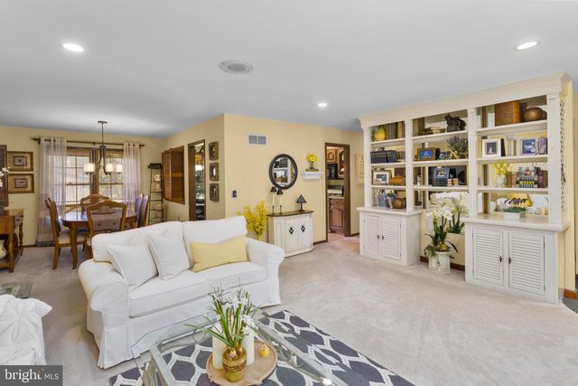 233 GRAYSON AVE, Hamilton, NJ 08619