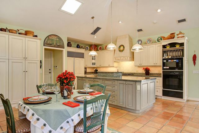 123 Gomez Road, Jupiter Island, FL 33455