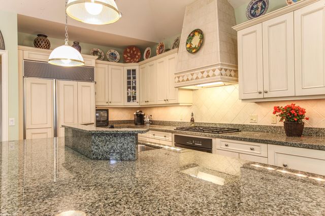 123 Gomez Road, Jupiter Island, FL 33455