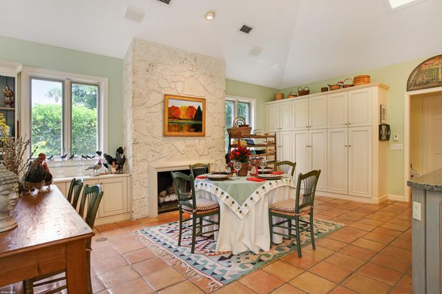 123 Gomez Road, Jupiter Island, FL 33455