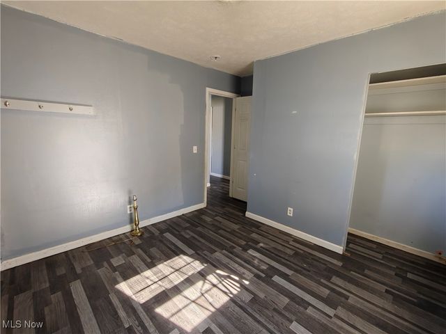 2215 Willowrow Avenue NE, Canton, OH 44705