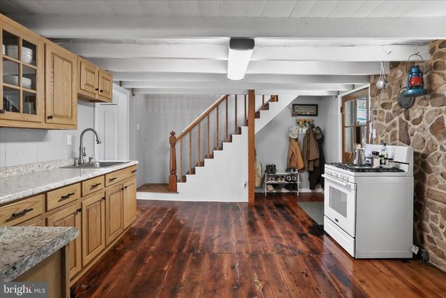 799 STEPHENS LN, Fort Valley, VA 22652