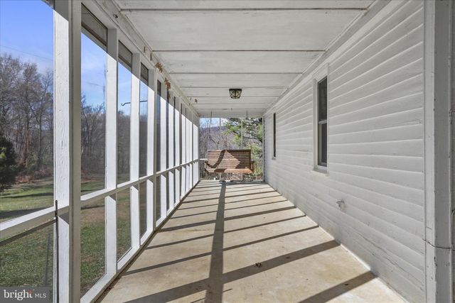 799 STEPHENS LN, Fort Valley, VA 22652
