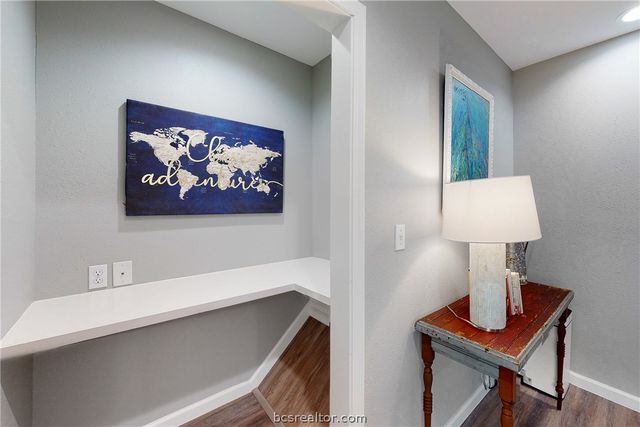 513 Boyett Street 1, College Station, TX 77840