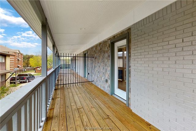 513 Boyett Street 1, College Station, TX 77840