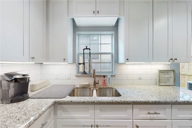 513 Boyett Street 1, College Station, TX 77840