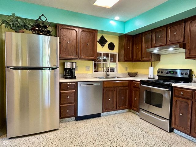 5491 Vin Rose Lane, Lawrence, IN 46226