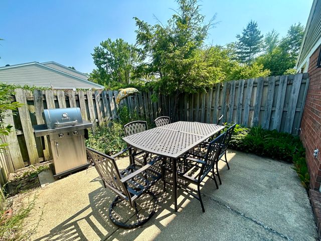 5491 Vin Rose Lane, Lawrence, IN 46226