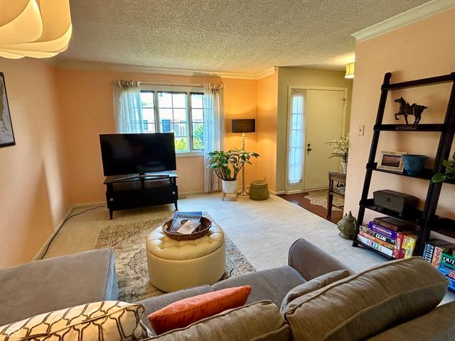 5491 Vin Rose Lane, Lawrence, IN 46226