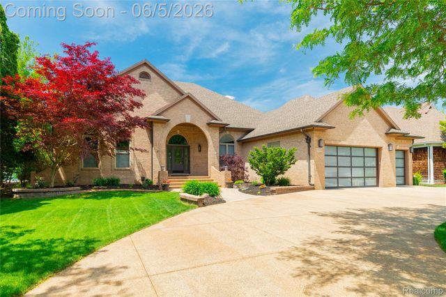 18124 Meridian Road, Grosse Ile Township, MI 48138