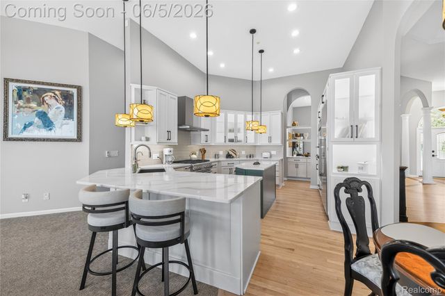 18124 Meridian Road, Grosse Ile Township, MI 48138