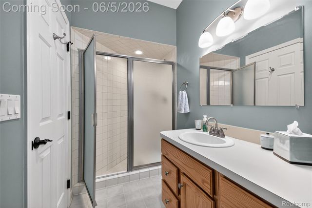 18124 Meridian Road, Grosse Ile Township, MI 48138