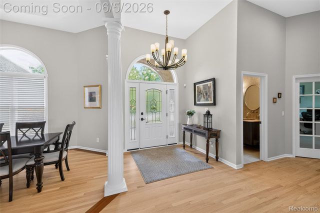18124 Meridian Road, Grosse Ile Township, MI 48138