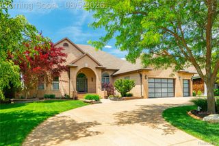 18124 Meridian Road, Grosse Ile Township, MI 48138