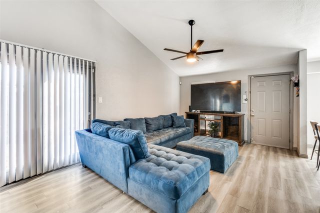 7021 Newberry Court E, Fort Worth, TX 76120