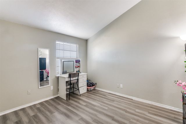 7021 Newberry Court E, Fort Worth, TX 76120