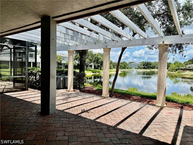 15031 Summit Place CIR 42, Naples, FL 34119