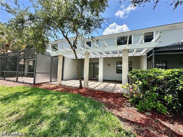 15031 Summit Place CIR 42, Naples, FL 34119