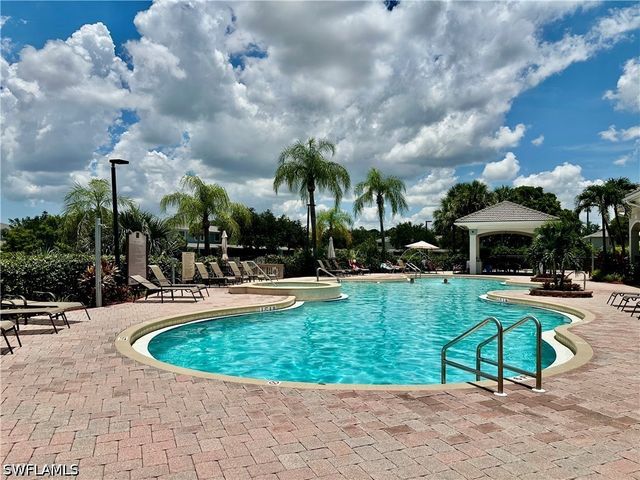 15031 Summit Place CIR 42, Naples, FL 34119
