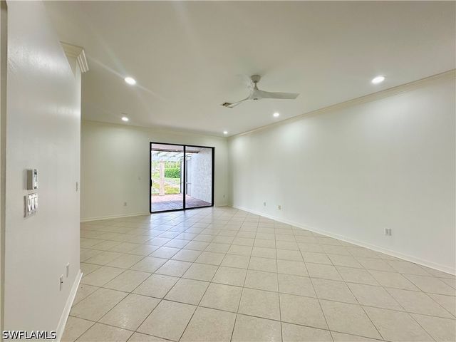 15031 Summit Place CIR 42, Naples, FL 34119